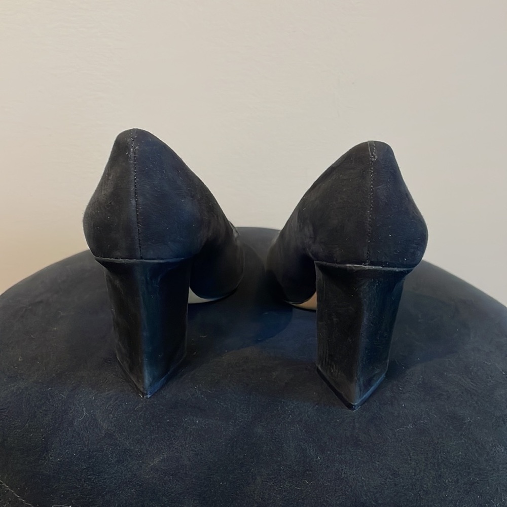 Vince Camuto Suede Pointy Toe High Heel Size 8 Black - Picture 5 of 14